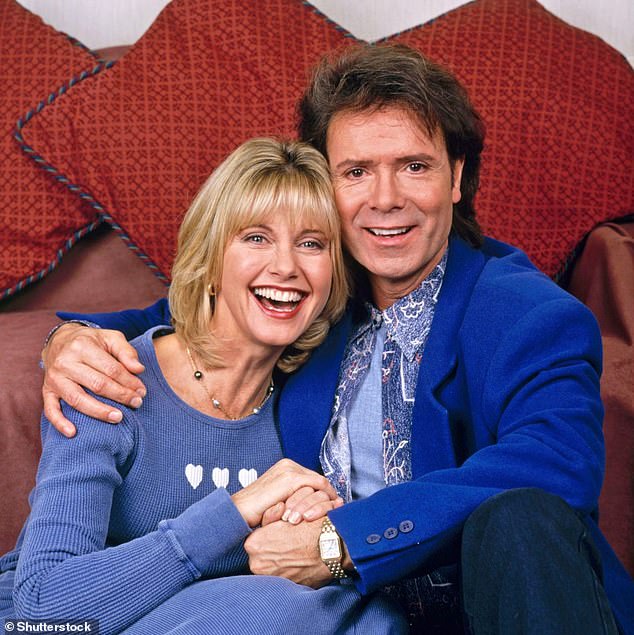 Unveiling a Heartwarming Surprise: Sir Cliff Richard’s Tear-Jerking Collaboration with ‘Beloved’ Olivia Newton-John; Shocking Emotional Performance Altered for Latest Album in Epic 65-Year Musical Journey!