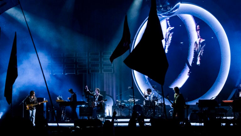 Arctic Monkeys Shock TD Garden Crowd with Insane Performance — You Won’t Believe Your Eyes!