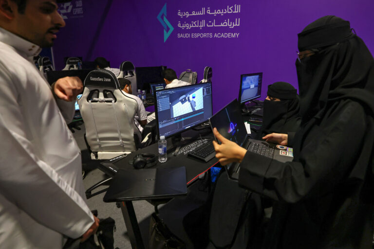 Unbelievable! Saudi Arabia’s E-Sports Aiming to Transform Gaming World with Epic Releases | Mind-Blowing Updates on Mohammed bin Salman