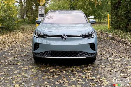 Mind-Blowing 2023 Volkswagen ID.4 Review! You Won’t Believe What We Discovered in Our Test Drive | MUST-READ Car Reviews