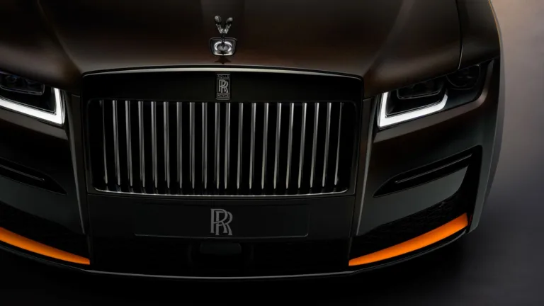 Unbelievable! Witness the Mind-Blowing Majesty of the Rolls-Royce Black Badge Ghost Ékleipsis Private Collection – It Will Leave You Breathless!