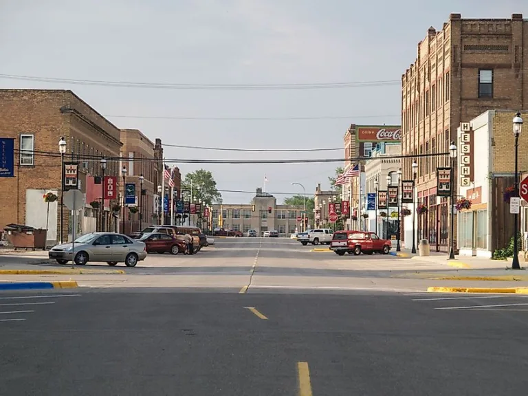Uncover the Untapped Gems: 7 Mind-Blowing Small Towns in North Dakota Perfect for Retirees!
