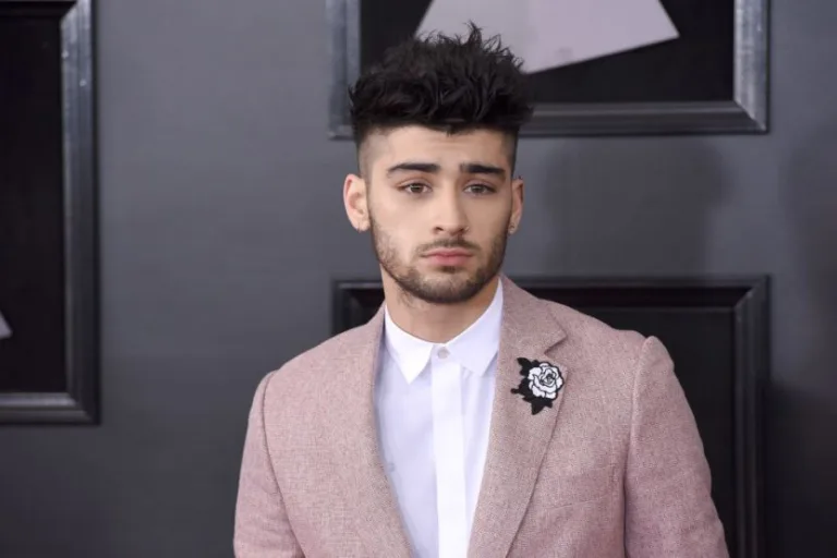 OMG! Zayn Malik Shocks Fans with Mind-Blowing Announcement! You Won’t Believe What He’s Writing Music for!