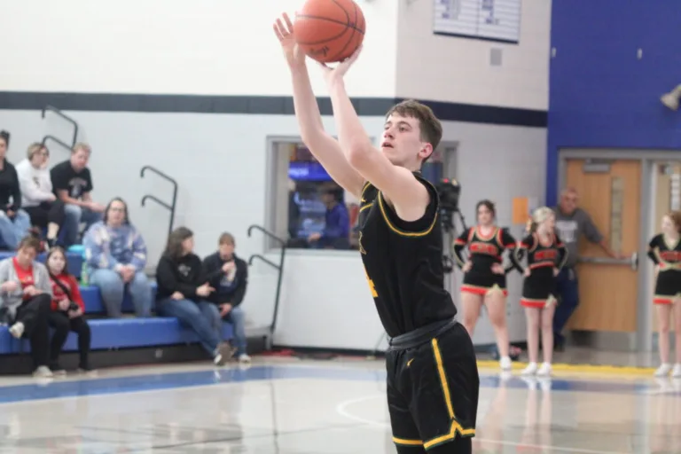 Insane Game! Howell’s Jaw-Dropping 31-Point Stunner Leads Monroe Central to Victory Over Brooke Bruins – You Won’t Believe What Happened! | Must-Read News, Sports, Jobs
