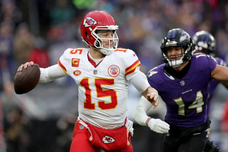 Unbelievable! See how Patrick Mahomes and the Chiefs crushed the Ravens in jaw-dropping fashion, securing their jaw-dropping Super Bowl spot!